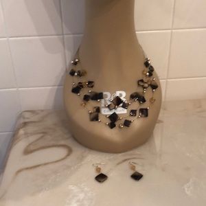 4 for $24
Tortoise Shell Earring & Necklace Set